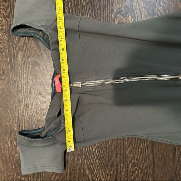 Xtaren Women’s Olive Green Front Zip Off the Shoulder Bodycon Midi Dress Small - Picture 6 of 7